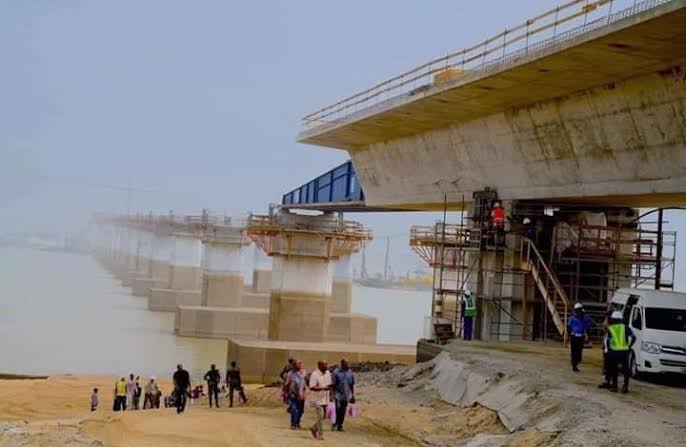 IPOB ‘Sit-At-Home’ Has Affected Completion Of Second Niger Bridge – Fashola